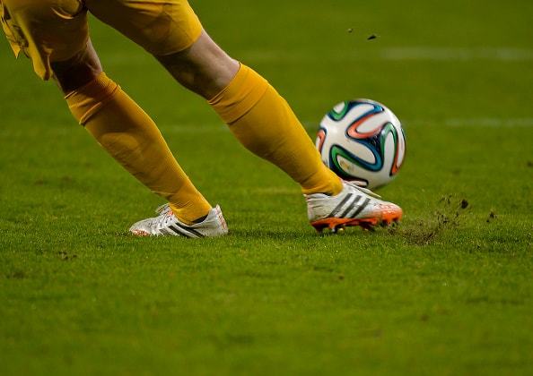 スペイン紙が驚愕したpkストップ フランスで生まれた サッカー史に残る信じられないpk 動画アリ Theworld ザ ワールド 世界中のサッカー を楽しもう