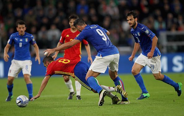 監督の差し出した手を完全無視 コンテにも信頼されたイタリアの長身fwペッレが代表 から外される Theworld ザ ワールド 世界中のサッカーを楽しもう