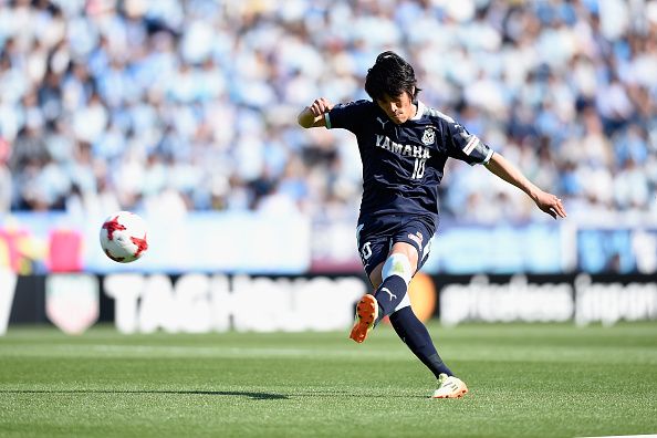 やはり世界の中村俊輔だった フォームに特徴があるfk の名手10人 にベッカムらとともに選出 Theworld ザ ワールド 世界中のサッカーを楽しもう