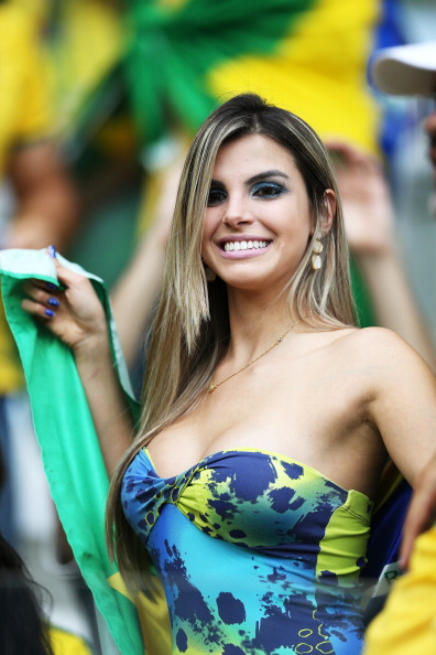 W杯を彩る各国の美女サポーターたち 4年前のブラジル大会を振り返る Theworld ザ ワールド 世界中のサッカーを楽しもう
