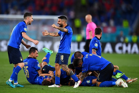 バロテッリ弾に沈んだドイツ スター軍団オランダも Euro で散った グループ全勝チーム たち Theworld ザ ワールド 世界中のサッカーを楽しもう バロテッリ弾に沈んだドイツ スター軍団オランダも Euro で散った グループ全勝チーム たち Theworld ザ ワールド 世界中のサッカーを楽しもう