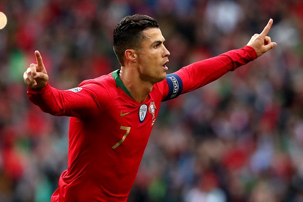 C ロナウド メッシ引退後の サッカー人気 はどうなる 求められる新たな英雄 Theworld ザ ワールド 世界中のサッカーを楽しもう