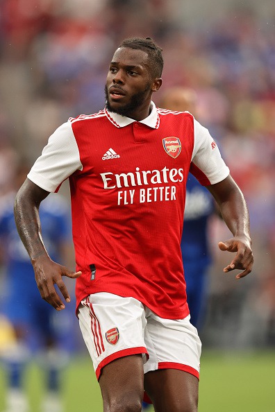 ジンチェンコ加入で左SBが充実するアーセナル 溢れてしまうタヴァレス