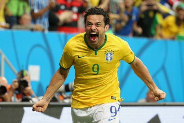 Cf候補はジョーとフッキ Fw人材難だった8年前のセレソン支えたフレッジの記憶 Theworld ザ ワールド 世界中のサッカーを楽しもう Cf候補はジョーとフッキ Fw人材難だった8年前のセレソン支えたフレッジの記憶 Theworld ザ ワールド 世界中のサッカーを楽しもう