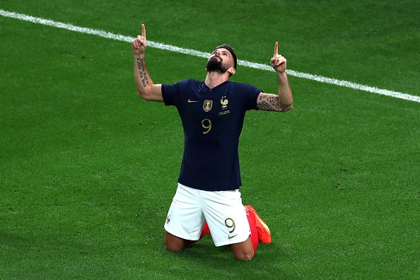 優勝した4年前より 36歳 の今が全盛期 4年でまた成長したジルーはベンゼマにも負けぬfwに Theworld ザ ワールド 世界中のサッカーを楽しもう 優勝した4年前より 36歳 の今が全盛期 4年でまた成長したジルーはベンゼマにも負けぬfwに Theworld ザ ワールド 世界中のサッカーを楽しもう