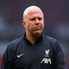 今週敗れればスロットに「深刻な疑問符」がつくとクラウチ 就任以来初めての危機に