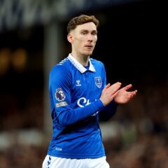 マンU、下部組織出身のエヴァートンMFを呼び戻しを画策？　本命よりも安価で獲得可能