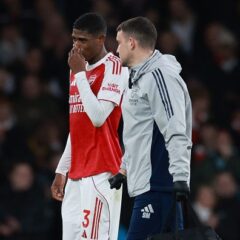 まさかのCBモスケラまで……　アーセナル鉄壁の守備陣が負傷で崩れかけてきた「彼自身も正確な説明ができなかったが、プレイは無理だった」