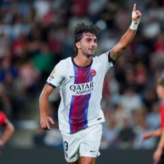 元バルセロナFWがリーグ・アン開幕戦で早速2ゴール! 2点ビハインドのPSGに勝ち点1をもたらす 「救世主フェラン・トーレスが夢のようなデビュー!」